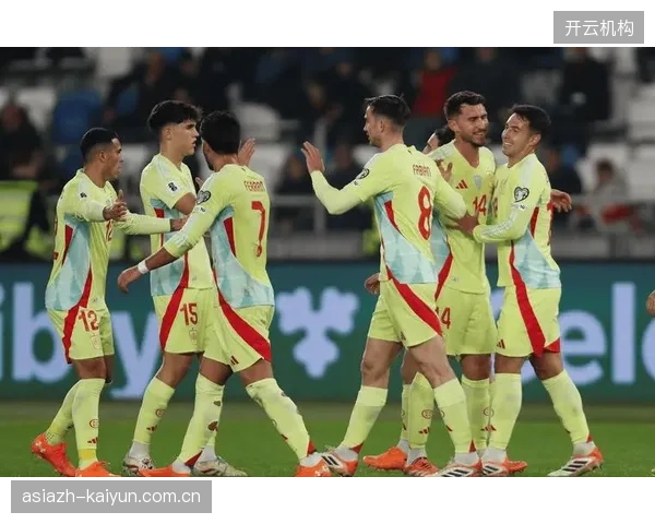 拉波尔特的经验将与勒诺尔芒的勇猛形成互补，构建西班牙后防中坚。
